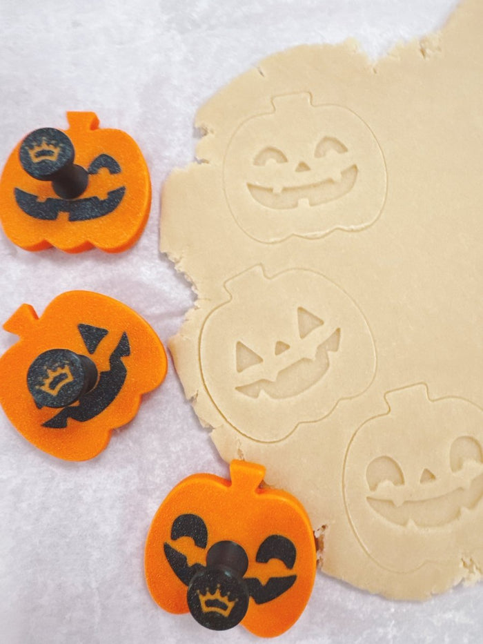 Make and Decorate Easy Mini Jack-o-Lantern Cookies - The Cookie Countess