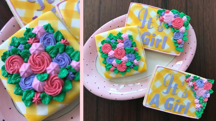 Piping easy flowers for the perfect Spring cookies! - The Cookie Countess