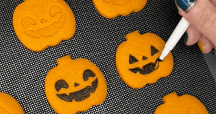 Stamped Jack-o-Lantern Cookies: an Easy Halloween Treat - The Cookie Countess