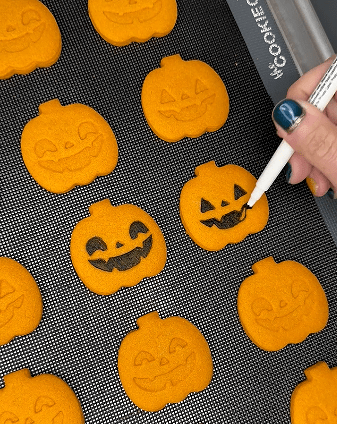 Stamped Jack-o-Lantern Cookies: an Easy Halloween Treat - The Cookie Countess