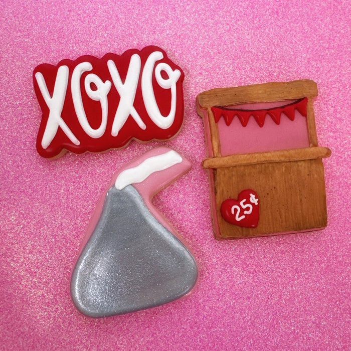 Kissing Booth Cookie Cutter — The Cookie Countess