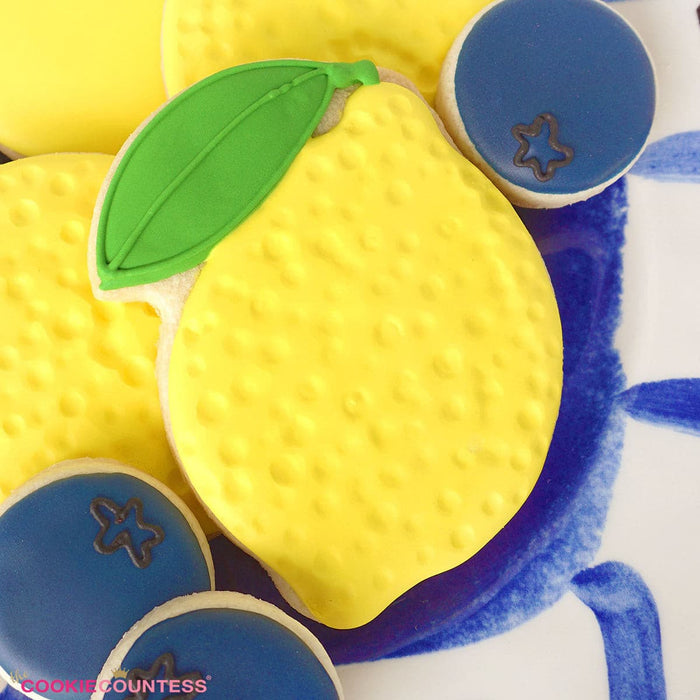 https://www.thecookiecountess.com/cdn/shop/files/the-cookie-countess-cookie-cutter-lemon-with-leaf-cookie-cutter-28043391500345_700x700.jpg?v=1686231004