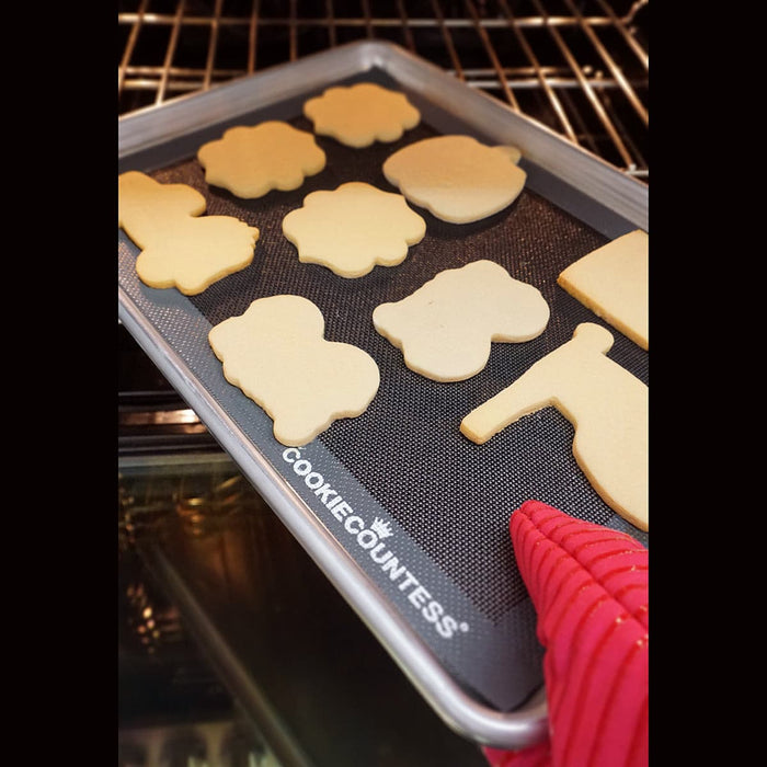 Silicone baking mats are the key to baking cookies